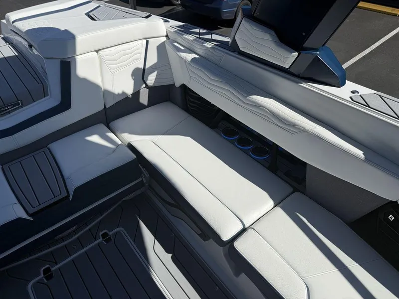 Slide: The Image of Nautique Super Air Nautique G23 2025 - 9