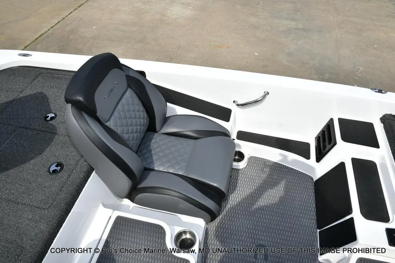 Slide: The Image of Caymas CX 18 w/150 Mercury Pro-XS 4 Stroke 2023 - 50