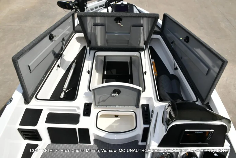 Slide: The Image of Caymas CX 18 w/150 Mercury Pro-XS 4 Stroke 2023 - 60