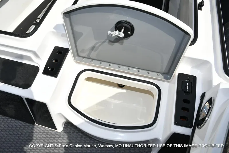 Slide: The Image of Caymas CX 18 w/150 Mercury Pro-XS 4 Stroke 2023 - 61