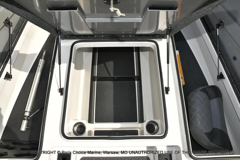 Slide: The Image of Caymas CX 18 w/150 Mercury Pro-XS 4 Stroke 2023 - 62