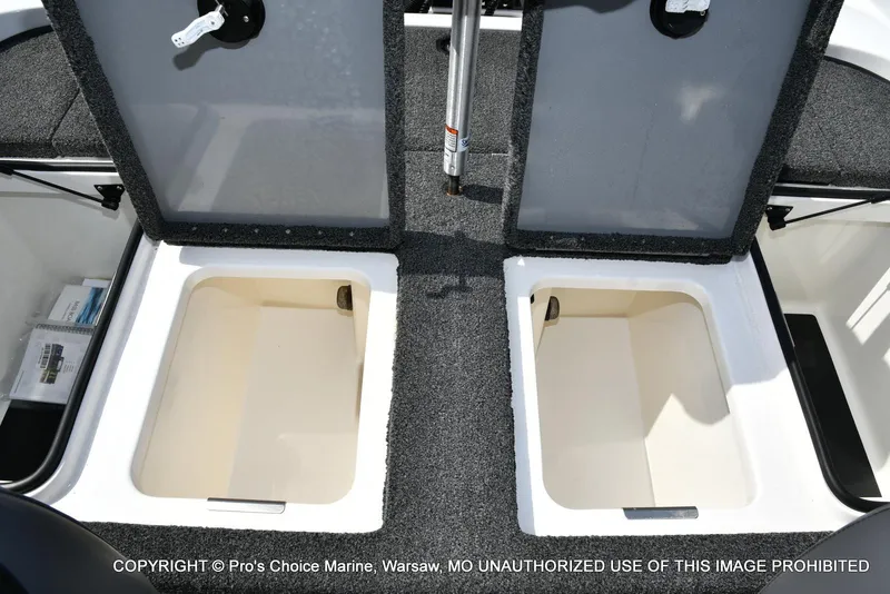 Slide: The Image of Caymas CX 18 w/150 Mercury Pro-XS 4 Stroke 2023 - 68