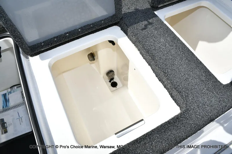 Slide: The Image of Caymas CX 18 w/150 Mercury Pro-XS 4 Stroke 2023 - 69