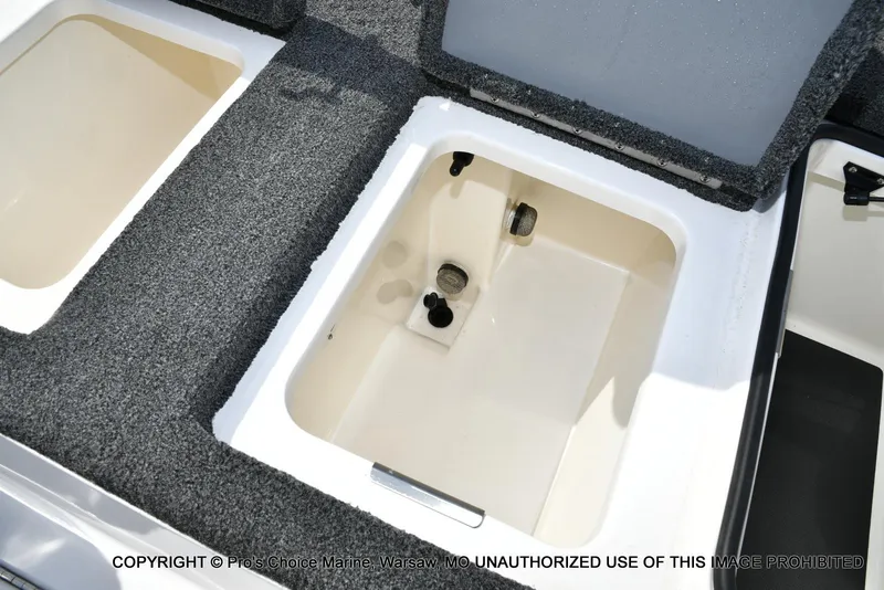 Slide: The Image of Caymas CX 18 w/150 Mercury Pro-XS 4 Stroke 2023 - 70