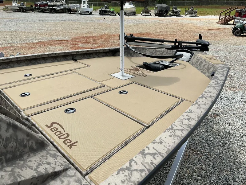 Slide: The Image of Xpress Hyper-Lift Series H18 bass 2025 - 4