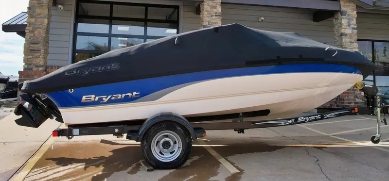 Slide: The Image of Bryant 196RB 2011 - 17