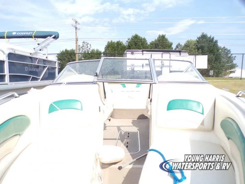 Slide: The Image of Stingray Stingray 190RS 1999 - 3