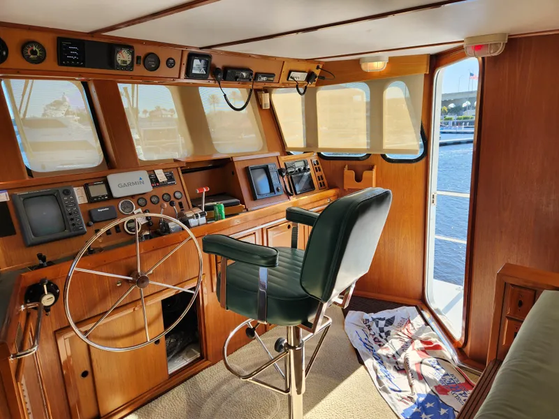 Slide: The Image of DESCO 76 Trawler 1983 - 61