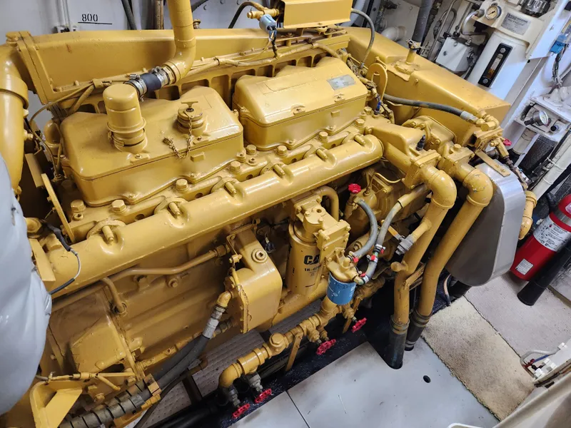 Slide: The Image of DESCO 76 Trawler 1983 - 70