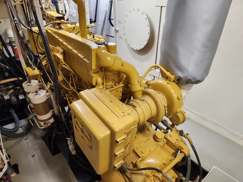 Slide: The Image of DESCO 76 Trawler 1983 - 73