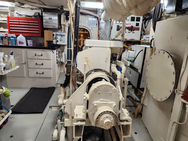 Slide: The Image of DESCO 76 Trawler 1983 - 77