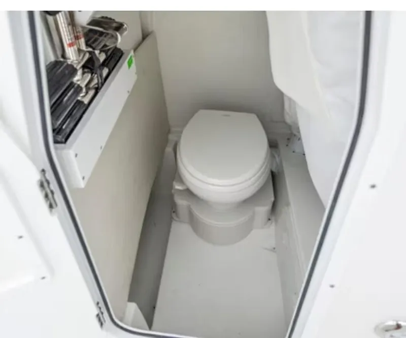 Slide: The Image of Sea Hunt Ultra 245 SE 2027 - 10