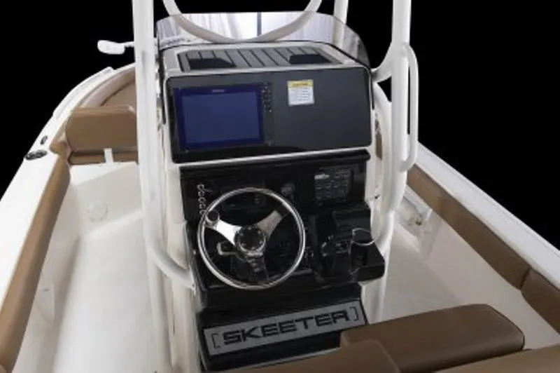 Slide: The Image of Skeeter SX2550 Family 2025 - 6