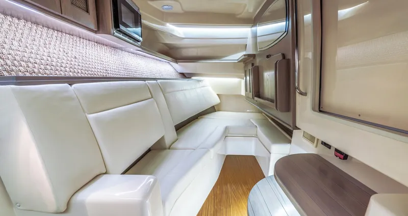 Slide: The Image of Grady-White Freedom 415 2026 - 14