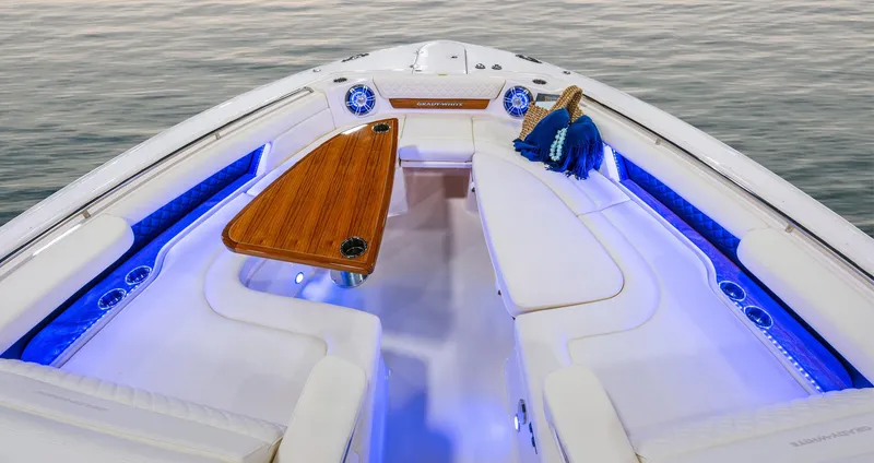 Slide: The Image of Grady-White Freedom 415 2027 - 6