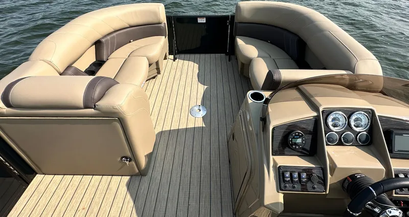 Slide: The Image of Sylvan MIRAGE X1 CLZ DH 2025 - 3