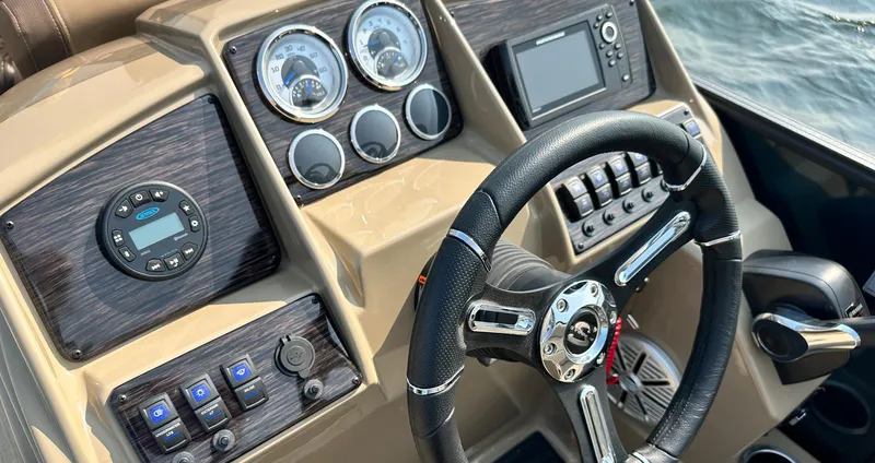 Slide: The Image of Sylvan MIRAGE X1 CLZ DH 2025 - 5