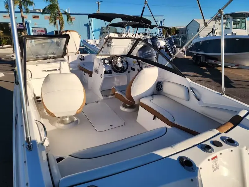 Slide: The Image of Stingray 191 DC 2025 - 8