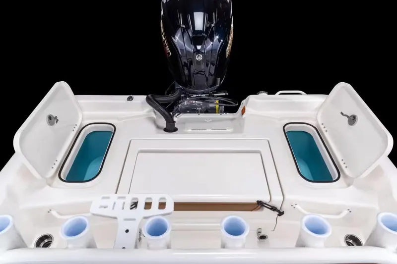 Slide: The Image of Skeeter SX2350 2026 - 22