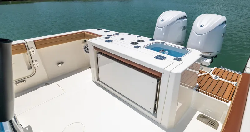 Slide: The Image of Cobia 265 Open Center Console 2026 - 13