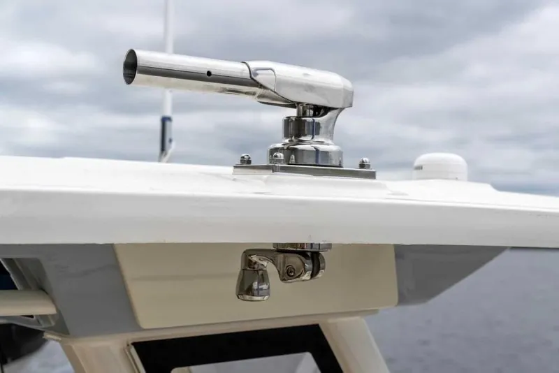 Slide: The Image of Stingray 253 CC 2027 - 8