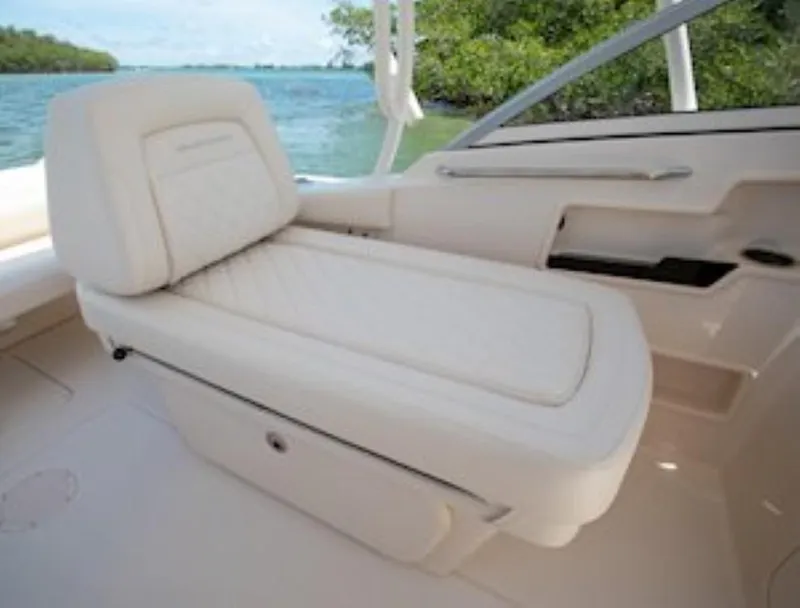 Slide: The Image of Grady-White Freedom 235 2027 - 12