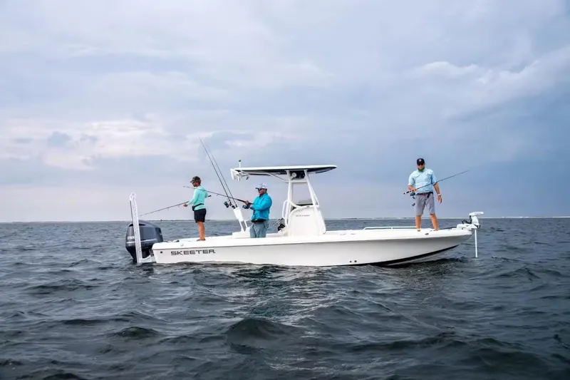 Slide: The Image of Skeeter SX2550 Family 2026 - 4