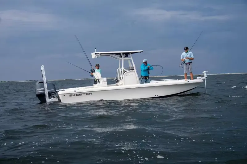 Slide: The Image of Skeeter SX2550 Family 2026 - 5