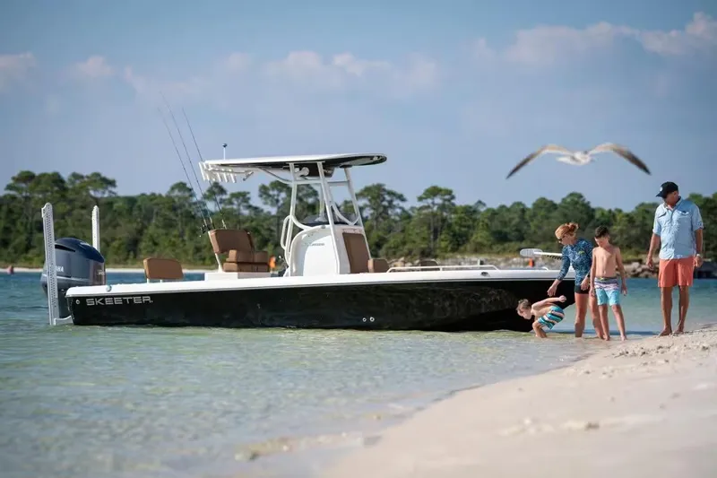 Slide: The Image of Skeeter SX2550 Family 2026 - 7