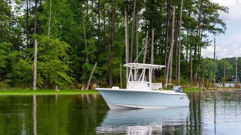 Slide: The Image of Sea Hunt Ultra 229 2026 - 10