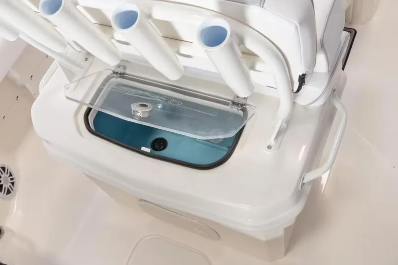 Slide: The Image of Skeeter SX2550 Fish 2026 - 14