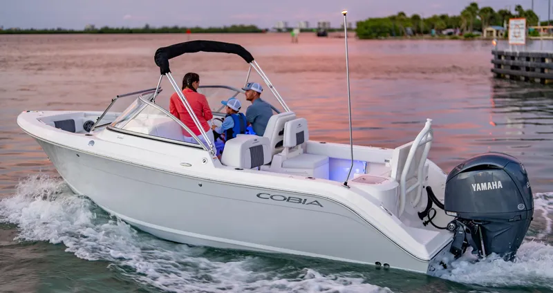 Slide: The Image of Cobia 220 Dual Console 2026 - 8