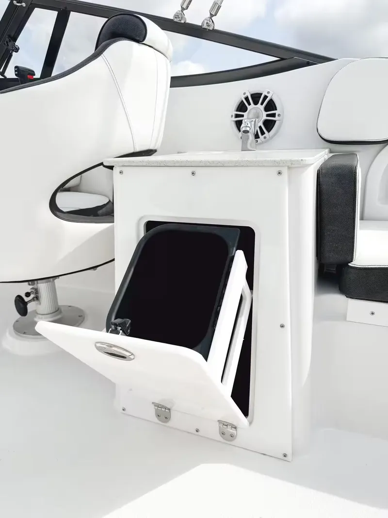 Slide: The Image of Stingray 231 DC 2027 - 22