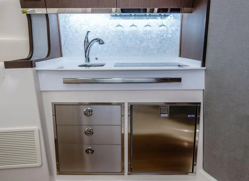 Slide: The Image of Grady-White Canyon 456 2027 - 21