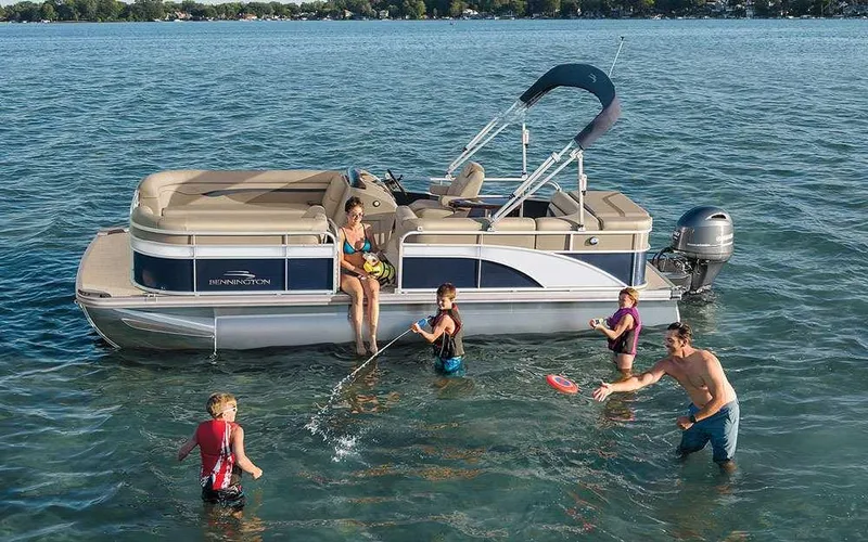 Slide: The Image of Bennington 20 SVL 2026 - 2