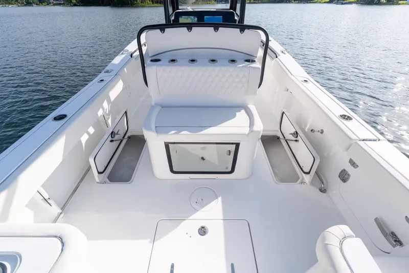 Slide: The Image of Sea Hunt Gamefish 27 Coffin Box 2027 - 19