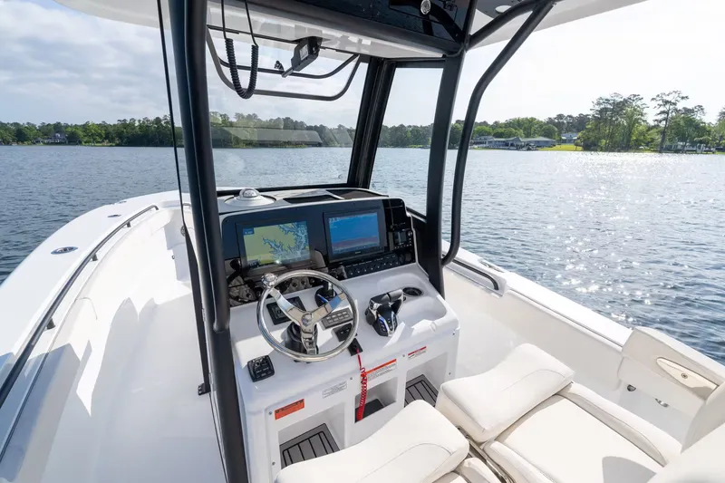 Slide: The Image of Sea Hunt Gamefish 27 Coffin Box 2026 - 14