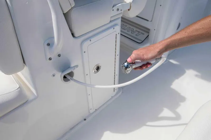 Slide: The Image of Sea Hunt Ultra 255 SE 2027 - 16