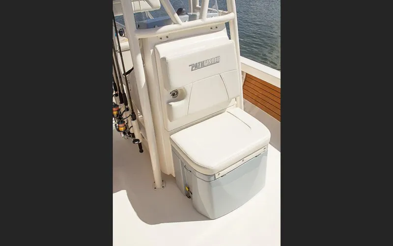 Slide: The Image of Pathfinder 2500 Hybrid 2026 - 5