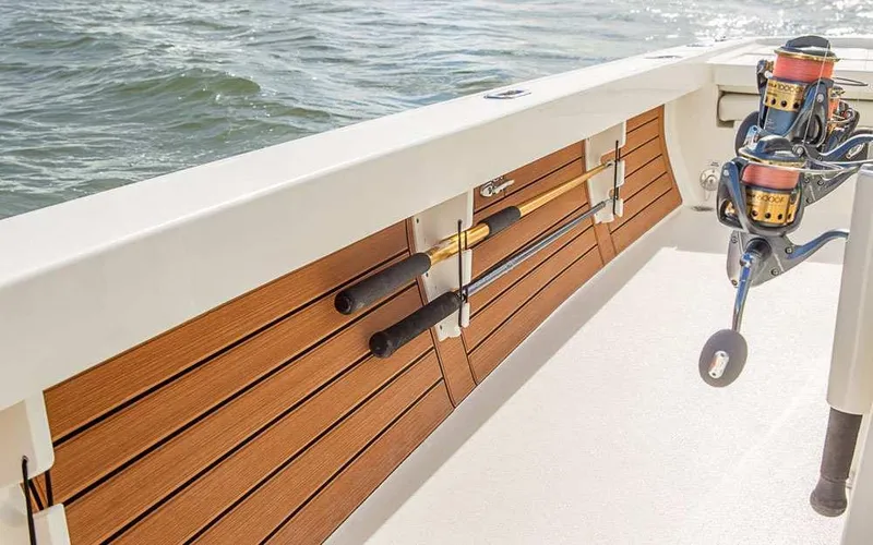 Slide: The Image of Pathfinder 2500 Hybrid 2026 - 11