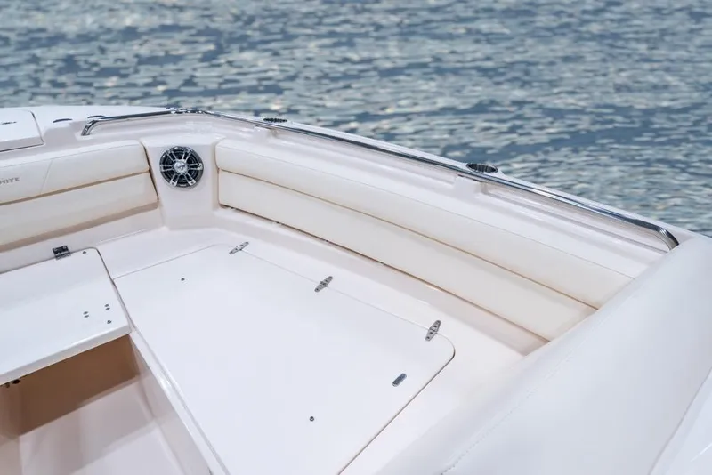 Slide: The Image of Grady-White Freedom 325 2027 - 17