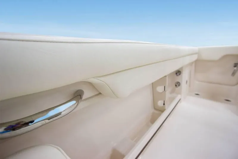 Slide: The Image of Grady-White Freedom 325 2027 - 14