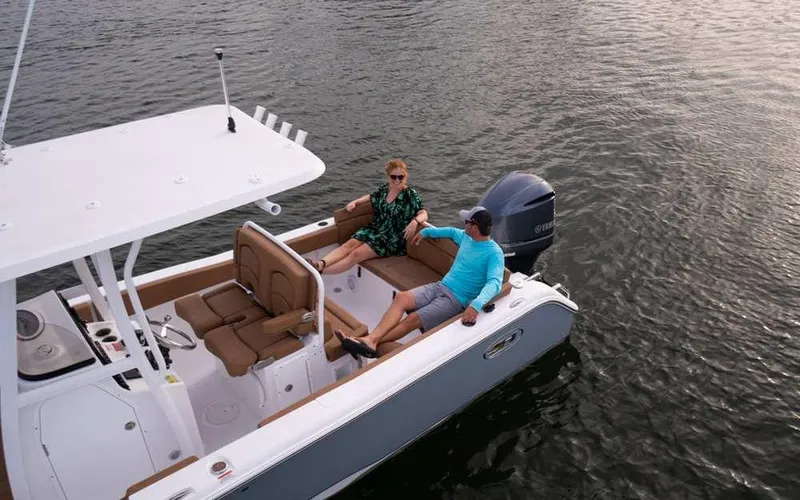 Slide: The Image of Sea Hunt Ultra 234 2027 - 11