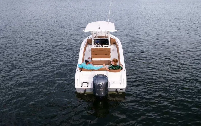 Slide: The Image of Sea Hunt Ultra 234 2026 - 4