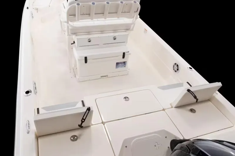 Slide: The Image of Skeeter SX230 2026 - 8