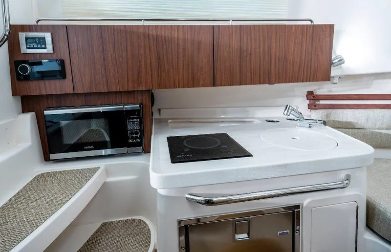 Slide: The Image of Grady-White Marlin 300 2026 - 16