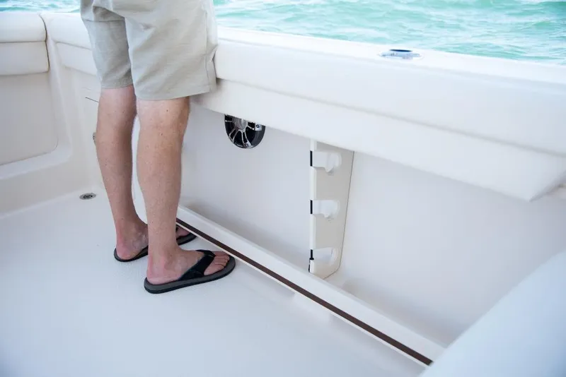 Slide: The Image of Grady-White Freedom 375 2027 - 12