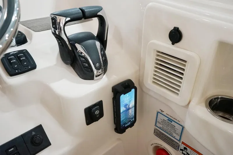 Slide: The Image of Grady-White Freedom 375 2026 - 9