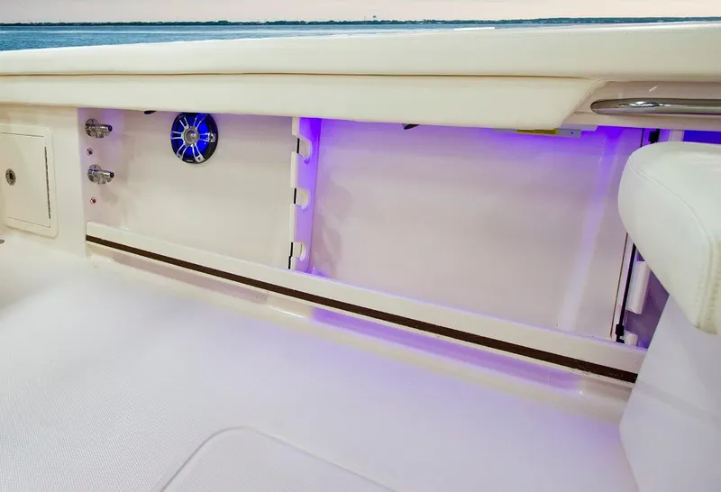 Slide: The Image of Grady-White Freedom 375 2027 - 11