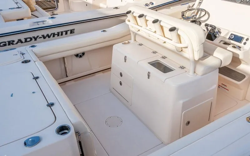 Slide: The Image of Grady-White Canyon 271 2026 - 15